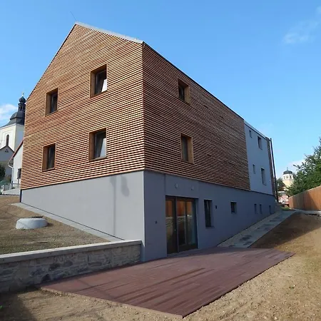 Ubytovani V Parazoo Guest house *